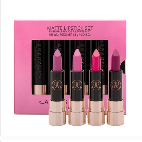 anastasia lip set